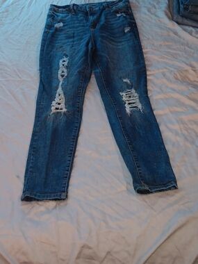 No Boundaries Distressed Boyfriend Jeans in Blue